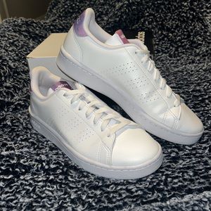 Adidas size 8 Advantage GY9407 tennis shoes white with tie dye ankle brand area